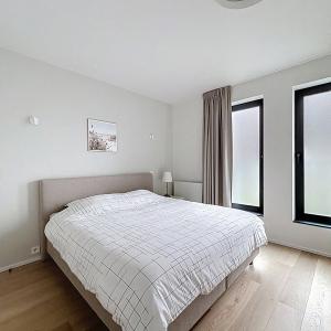 Montgomery/Cinquantenaire: Somptueux penthouse meublé neuf