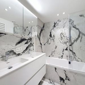 Montgomery/Cinquantenaire: Somptueux penthouse meublé neuf