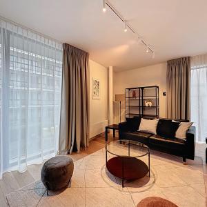 Montgomery/Cinquantenaire: Somptueux appartement meublé neuf