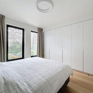 Montgomery/Cinquantenaire: Somptueux appartement meublé neuf