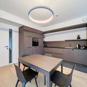 Montgomery/Cinquantenaire: Somptueux appartement meublé neuf