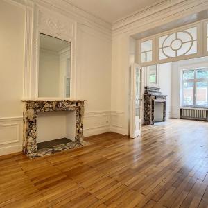 Place Brugmann : Superbe rez-de-chaussée avec jardin