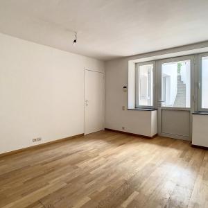 Place Brugmann : Superbe rez-de-chaussée avec jardin