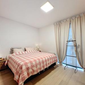 Quartier européen : Bel appartement neuf 2 ch. + terrasse