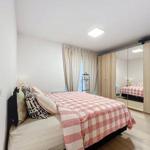 Quartier européen : Bel appartement neuf 2 ch. + terrasse