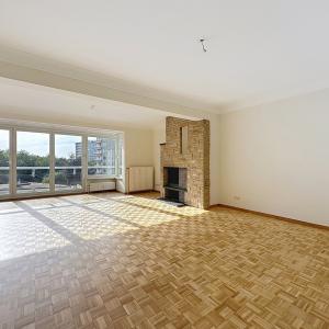 Forest, limite Uccle, lumineux appartement 3ch avec terrasse