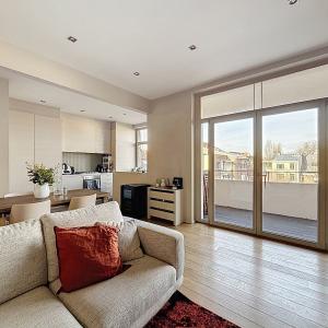 Colyns : Superbe appartement traversant avec terrasse