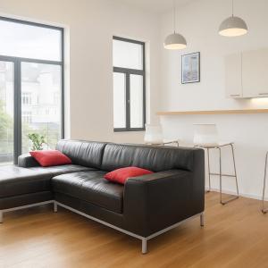 Châtelain : Beau duplex rez-de-chaussée avec jardin