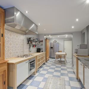 Square Ambiorix - Maison de maître de ± 380 m² bruts