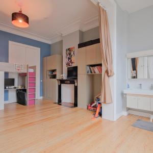 Square Ambiorix - Maison de maître de ± 380 m² bruts