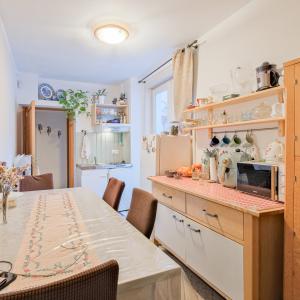 Brugmann, Vanderkindere, studio avec cour