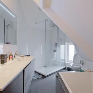 Brugmann, Vanderkindere , immeuble de  5 unités + garage