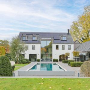 Sept Fontaines, superbe propriété contemporaine avec piscine