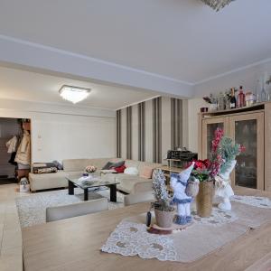 Molière/Pl. C.Meunier : Appartement 2 ch, terrasse + parking