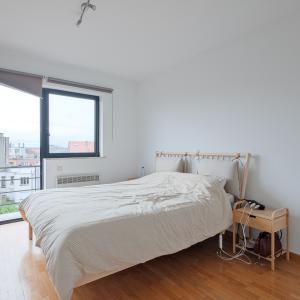 Molière/Pl. C.Meunier : Appartement 2 ch, terrasse + parking