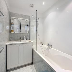 De Fré-Wolvendael, penthouse 85m² 2 ch + 3 terrasses 