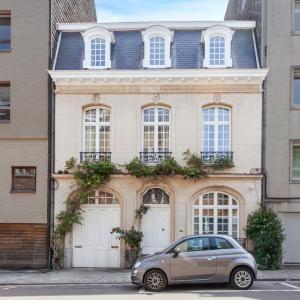 Etangs d'Ixelles: Hôtel de Maître avec 8 chambres et garage