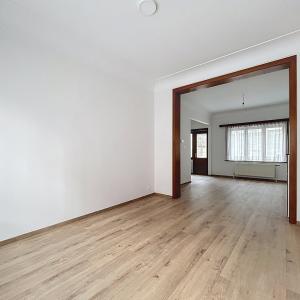 STALLE : Belle maison 3 chambres + jardin !