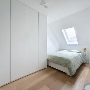 Bruxelles Centre : Joli duplex 2 chambres meublé + terrasse