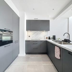 Bruxelles Centre : Joli duplex 2 chambres meublé + terrasse