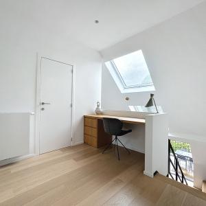 Bruxelles Centre : Joli duplex 2 chambres meublé + terrasse