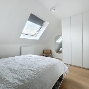 Bruxelles Centre : Joli duplex 2 chambres meublé + terrasse