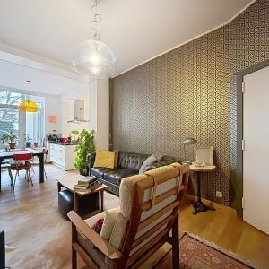 Haut de Saint-Gilles : Rez-de-chaussée avec jardin meublé