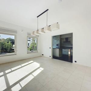 Dolez : Belle maison 3 façades + jardin + garage