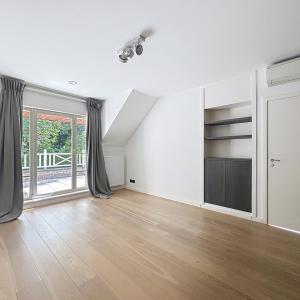 Dolez : Belle maison 3 façades + jardin + garage