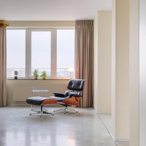 Cinquantenaire, penthouse full rénové 220m²