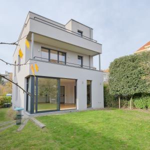 Magnifique villa de 240m² 4ch avec jardin & garage.