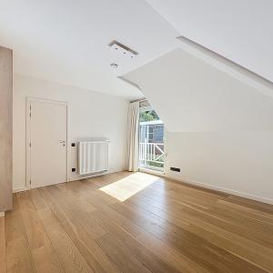 Dolez : Belle maison 3 façades + jardin + garage