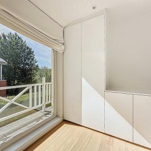 Dolez : Belle maison 3 façades + jardin + garage