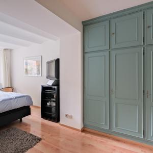 SOUS OFFRE !! Proximité du Châtelain : RDC 3 ch+ extérieurs + parking