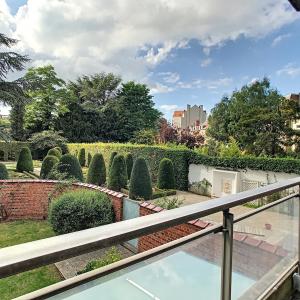 Place Brugmann : Très bel appartement de 3 ch. + terrasse