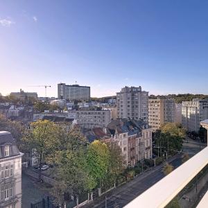 Général Jacques: Superbe penthouse 3ch + terrasses + parking
