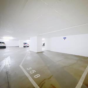 Quartier Européen : Emplacement de parking intérieur -3