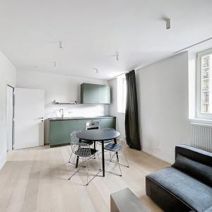 St. Catherine : Bel appartement meublé 1 chambre