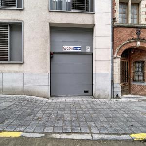 Quartier Européen : Emplacement de parking intérieur 