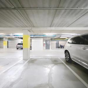 Quartier Européen : Emplacement de parking intérieur 