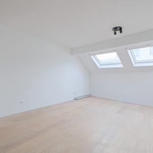 Quartier bascule - Duplex de ± 80 m², 2ch + bureau.
