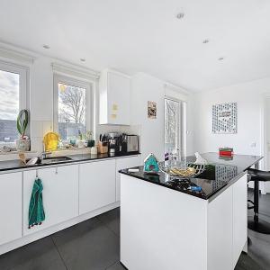 Dieweg : Maison 3 façades + piscine extérieure chauffée