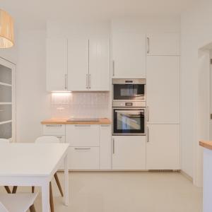 SOUS OPTION! Place Meiser: Appartement de caractère