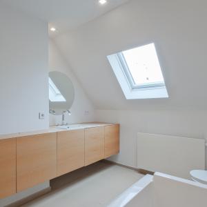 Leo Errera - Villa de 670 m² bruts, jardin & prof. libérale.