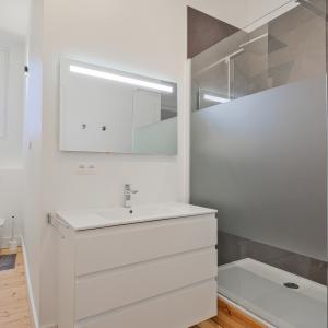 Altitude Cent : superbe maison 5 ch + bureaux + garage