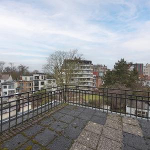 Altitude Cent : superbe maison 5 ch + bureaux + garage