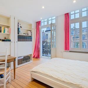 Altitude Cent : superbe maison 5 ch + bureaux + garage