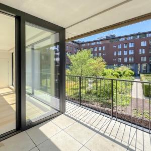 Rez-de chaussée +-145m²,3ch. + terrasse