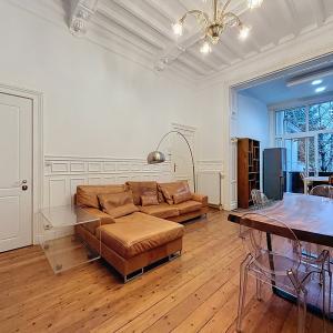 Couronne : Bel appartement de caractère avec jardin meublé