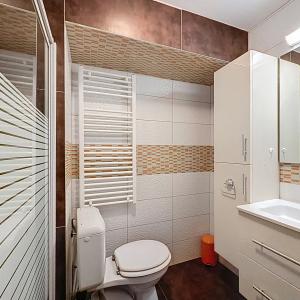 Couronne : Bel appartement de caractère avec jardin meublé